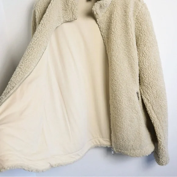 H&M Faux Shearling Jacket Teddy Coat Beige Cream Cozy Warm Fall Full zip ivory - Picture 3 of 9